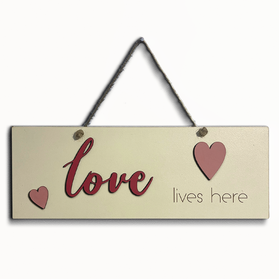 LOVE Quotes Wooden Wall Hanging