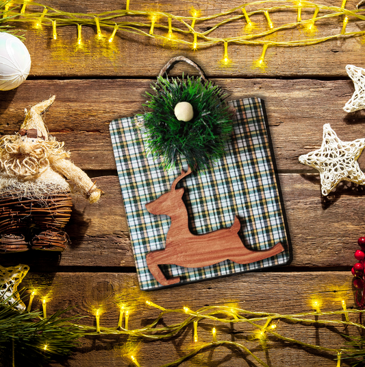 Reindeer & Green Tassel Mini Square Art