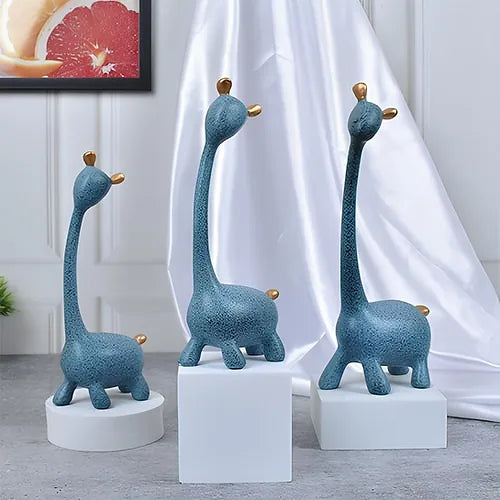 Giraffe Family Set Of Three Sculpture