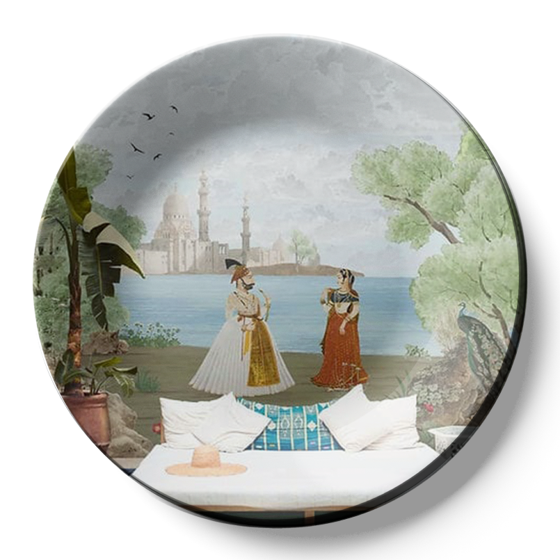 king and queen in traditional look decorative wall plates design