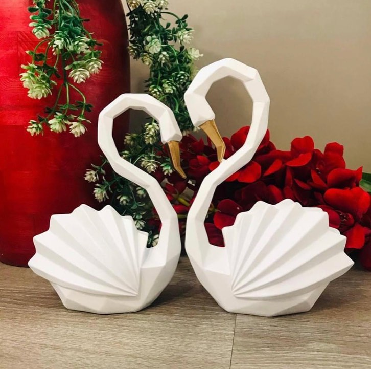 Swan-A Love Birds Pair Showpiece