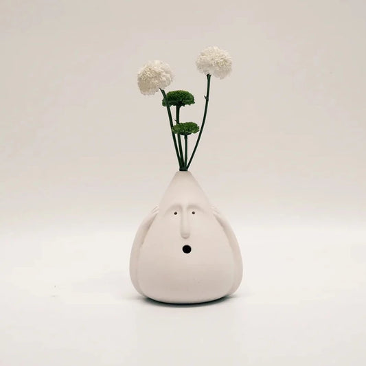 Unheard and Lookout Creative Vase Set